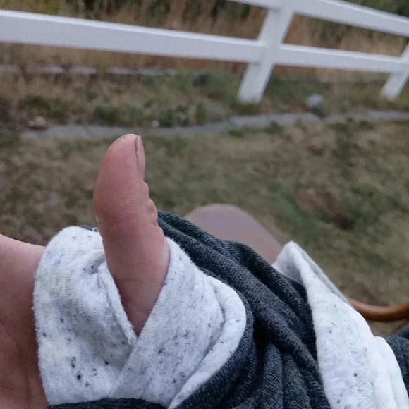 Charcoal and grey fleece knitted hoodie with zipper pockets - Picture 5 of 8